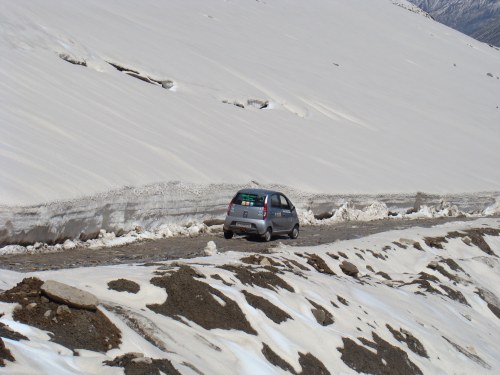 The tiny Nano car braving the Rohtang Pass... amazing